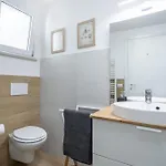 Mari Flat - Posto Auto E Metro - Italywego 아파트