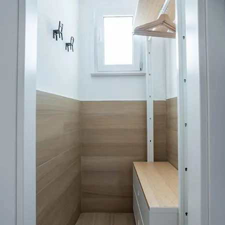 Mari Flat - Posto Auto E Metro - Italywego Apartman Perugia