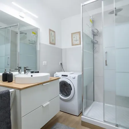 Mari Flat - Posto Auto E Metro - Italywego